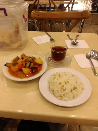 Mitt första mål mat - på busstationen (Otogar).