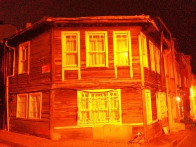 I Sultanahmed, mellan Sultan Ahmeds moské och Sekullu Mehmet Paşa-moskén.