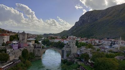 Stari Most fotograferad från Koski Mehmed Paschas minaret.