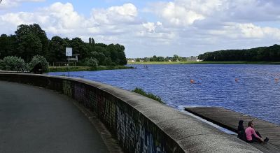 En bra bit öster om vårt hotell på Kuhhirtenweg 5.