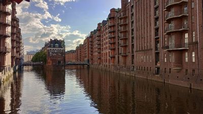 Gamla hamnmagasin. Klassade av UNESCO som världskulturarv.